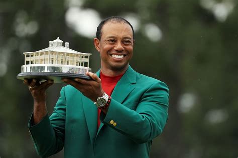 tiger woods with green jacket